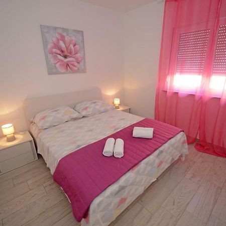Apartman Adriana ซาดาร์ ภายนอก รูปภาพ