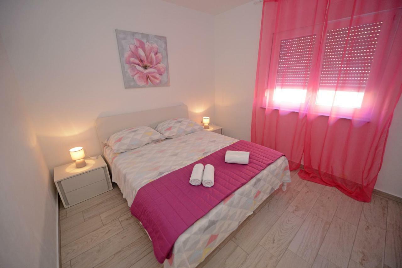 Apartman Adriana ซาดาร์ ภายนอก รูปภาพ
