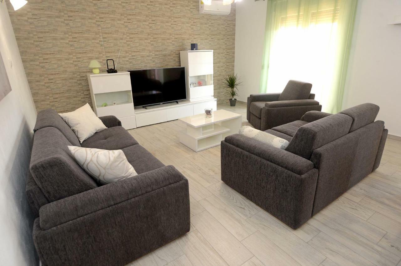Apartman Adriana ซาดาร์ ภายนอก รูปภาพ